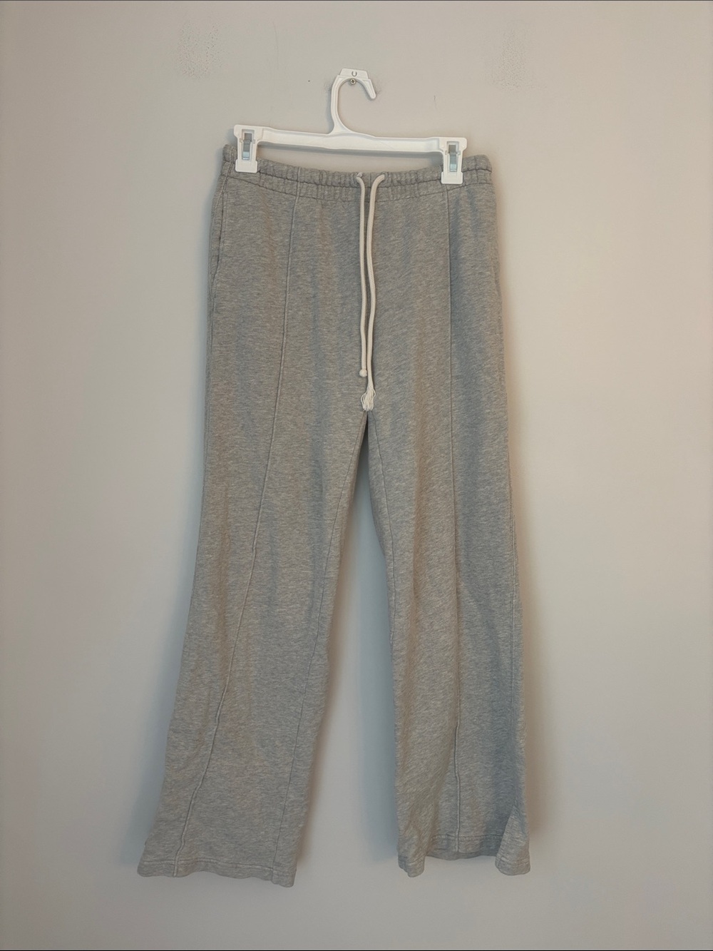 Aerie Light Grey High Rise Straight Leg Sweatpant Size Small